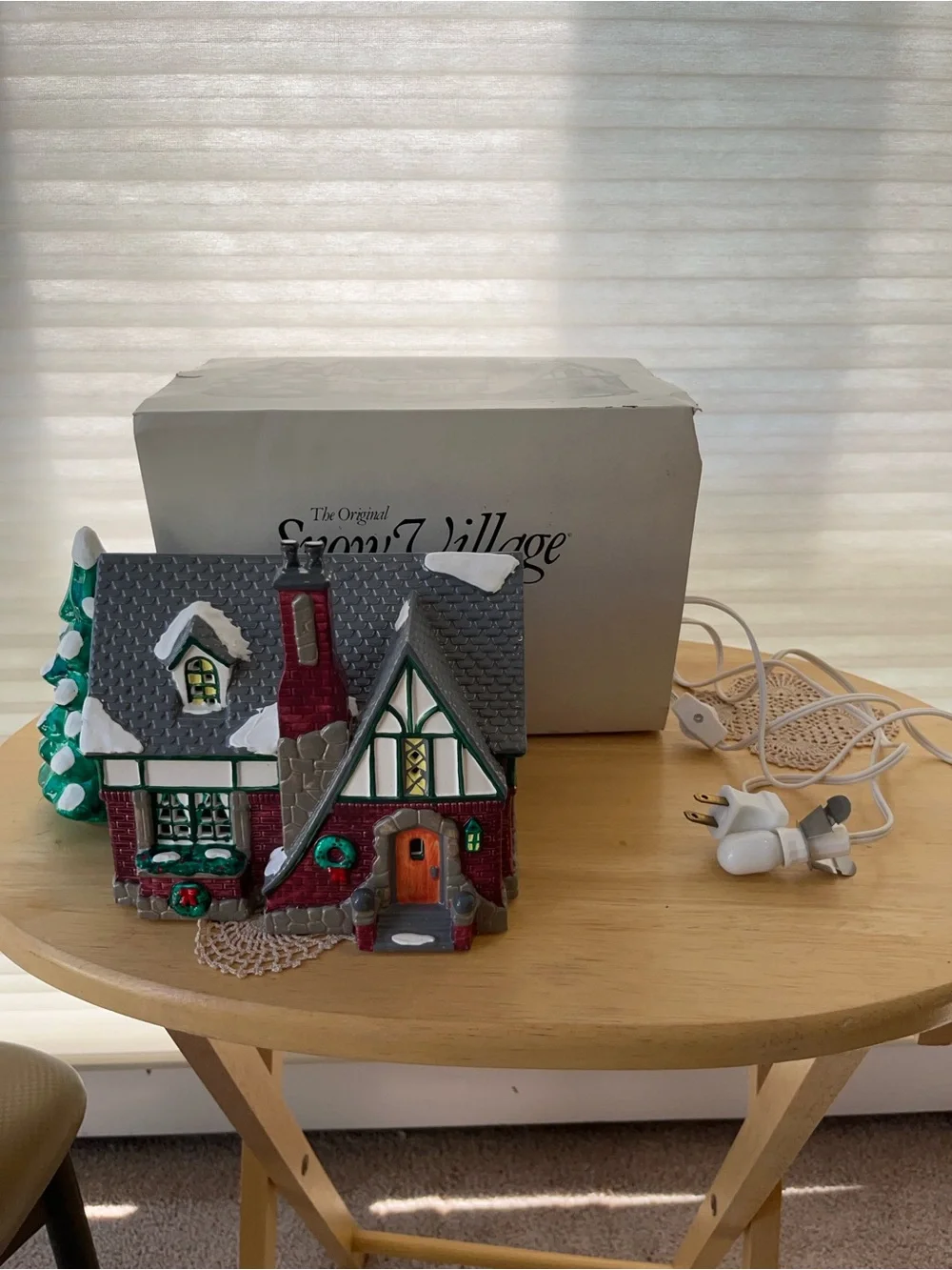 Dept 56- Oak Grove Tutor Snow Village